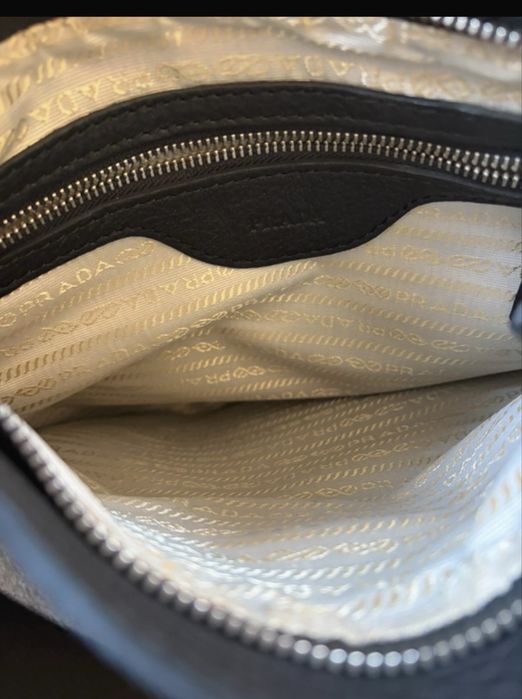 Prada mala genuina