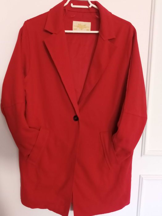 Casaco grupo inditex tamanho M vermelho
