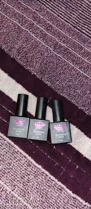 Продаю речі для монікьуру