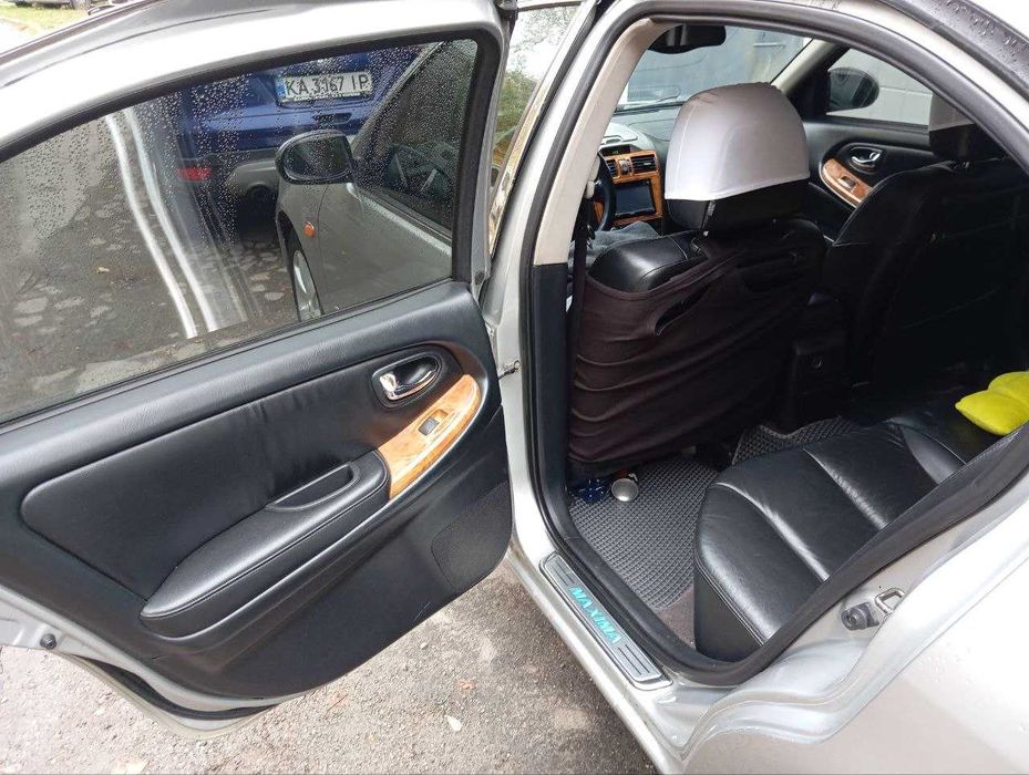 Nissan maxima 3.0 V6