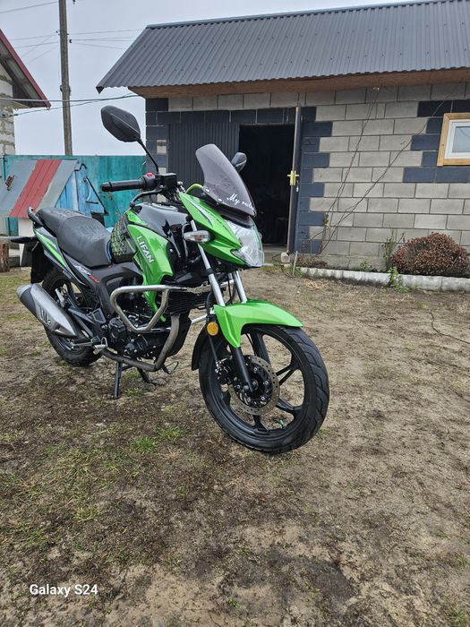 Продам ліфан кр200