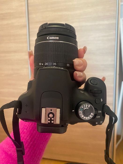 Canon EOS 1200D + bolsa da máquina + carregador+ cartão de memória