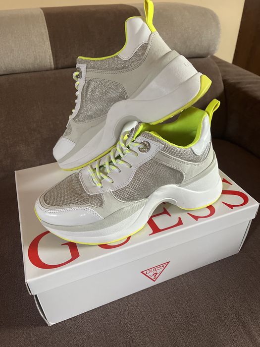 GUESS Sneakersy „Juless” model:FL7JUS FAB12 | Juless