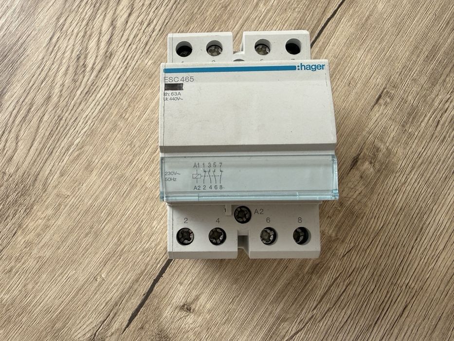 Контактор Hager esc 465