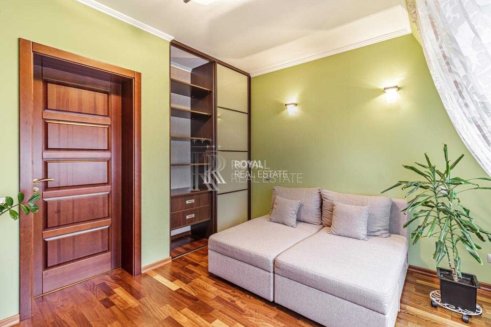 Продаж Таунхаусу 245 м2 КМ Золоті Ворота Козин Київська обл З Ремонтом