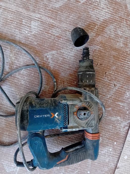 Martelo Dexter a funcionar para peças