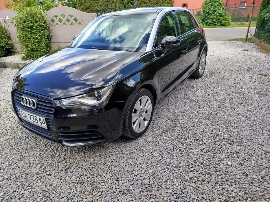 Audi A1   1.2 tfsi. książka serwisowa. panorama