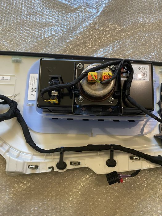 Верхня частина торпеди ( панелі) Rivian R1T R1S