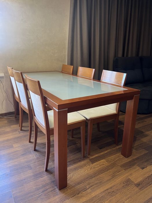 Продам итальянский стол + 6 стульев!