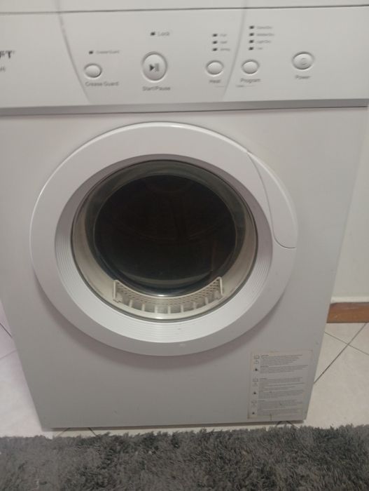 Máquina de secar roupa kunft64752255643522122
