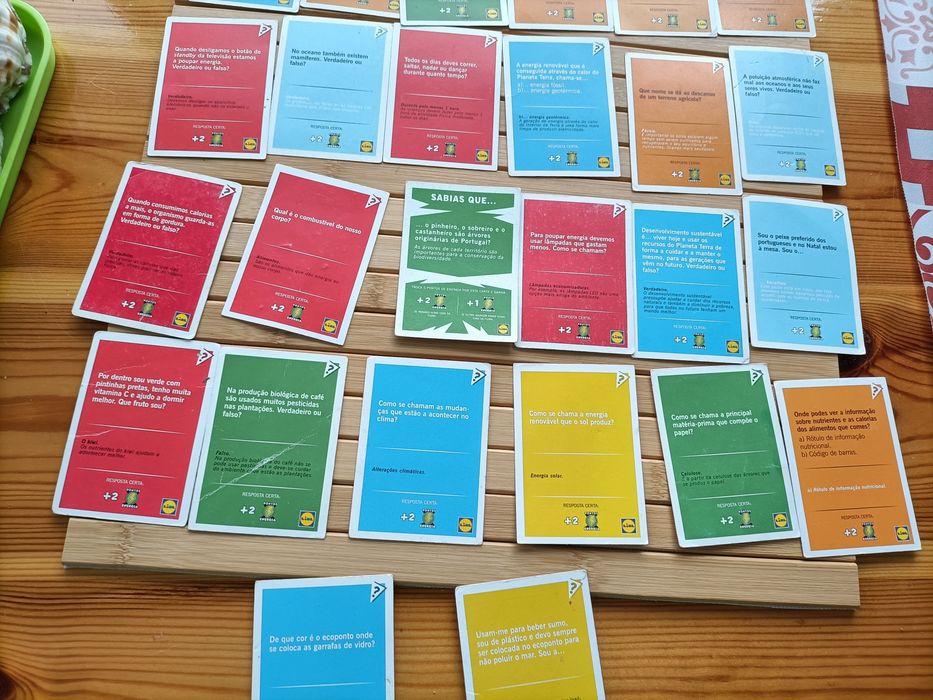 Lote de 38 cartas os guardiões da terra