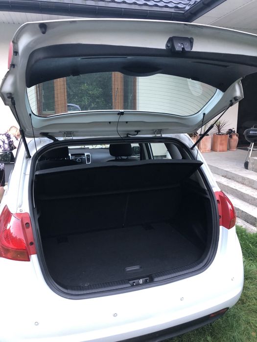 KIA VENGA minivan 1,4