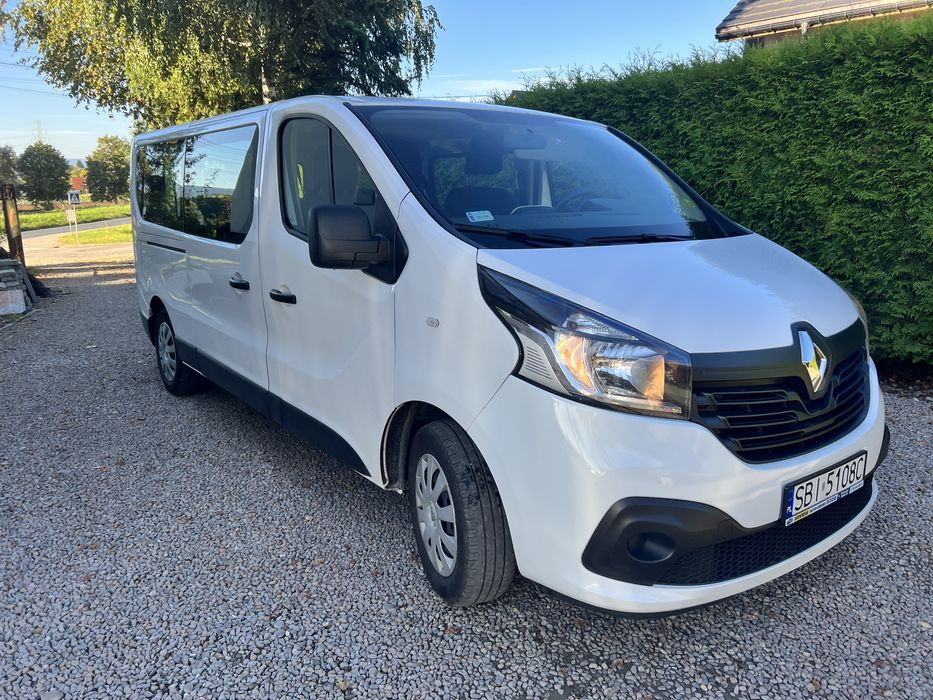 Wypożyczalnia Wynajem busa Trafic Vivaro ferie