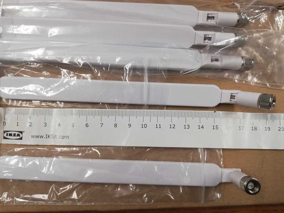 Dwie anteny SMA do routerów/ kart sieciowych WiFi (typ męski z bolcem)