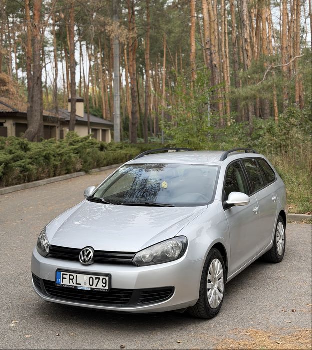 Volkswagen Golf 2011 Год 1.6 дизель