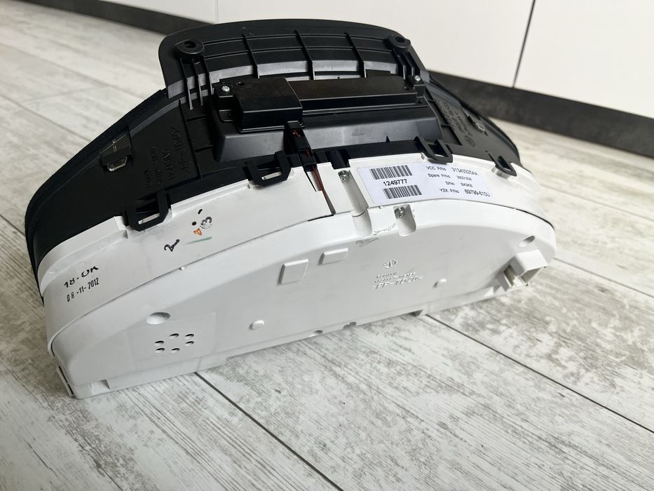 Панель приборна VOLVO S60 . Платформа P3.