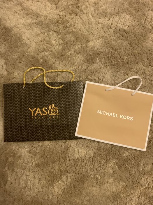 Torebki prezentowe Michael Kors i Yas