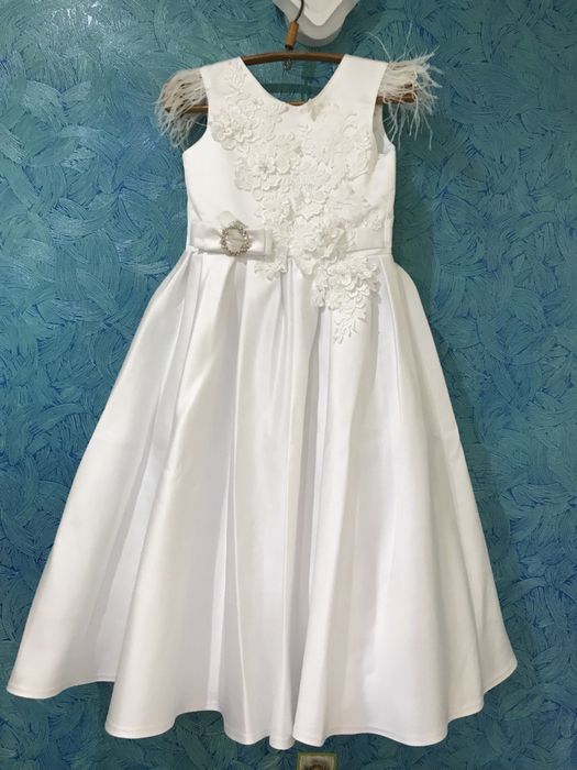 Біле плаття для дівчинки,віночок