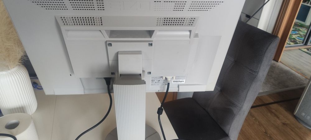 Monitor Eizo  LCD 24 cali