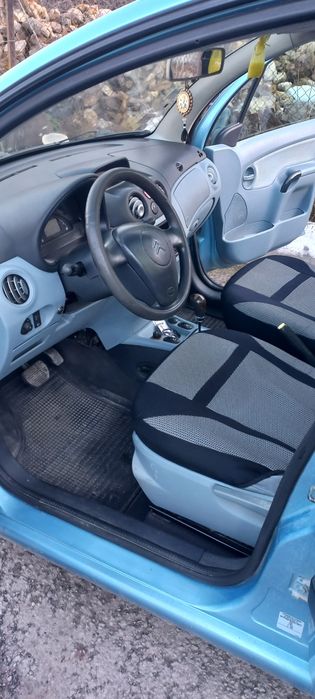 Машина хечбек  Сітроен С3