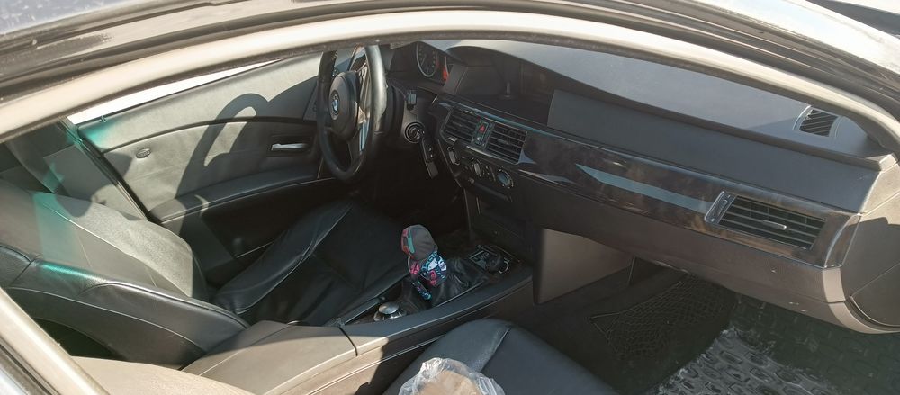 Продам обмен БМВ 525D e61
