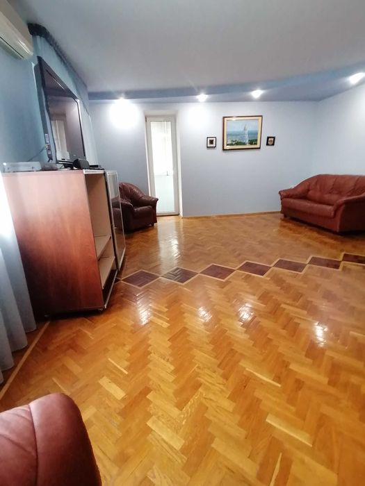 Продам квартиру 106 кв.м. низ пр. Поля/Антоновича/парк Глобы/школа Планета счастья
