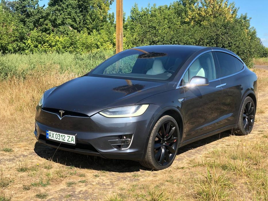 Tesla Model X 2016