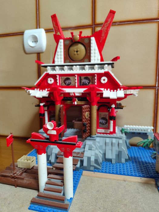 Vendo 2 sets de legos comprados no Lidl + 1 do Aliexpress.