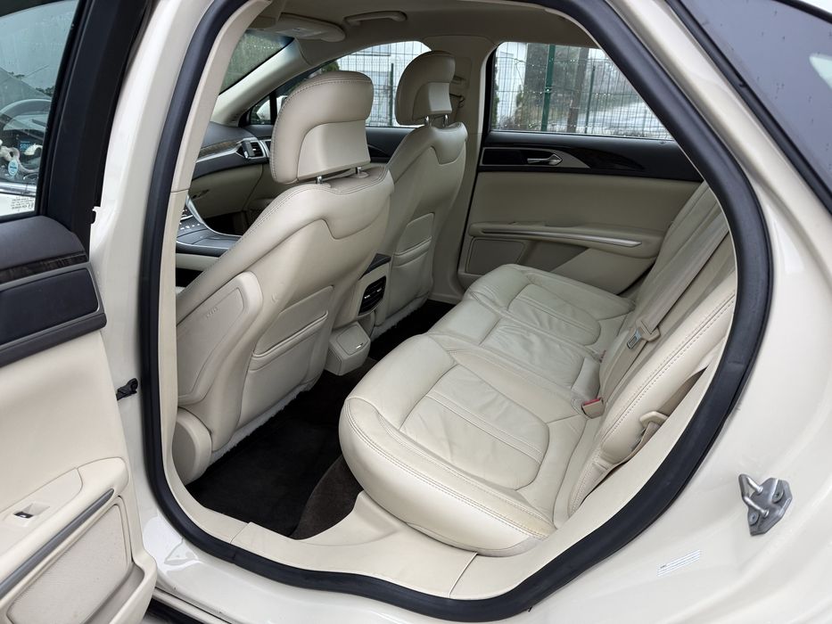 Lincoln MKZ 2014 року, 2.0 Hybrid, автомат, передній привід.