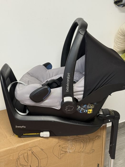 Ovinho bebecobfort + base isofix 2 way family