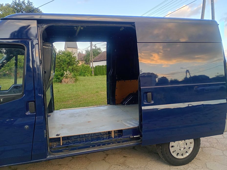ford transit 2400 cm  2009 r przebieg 120000 km stan b dobry