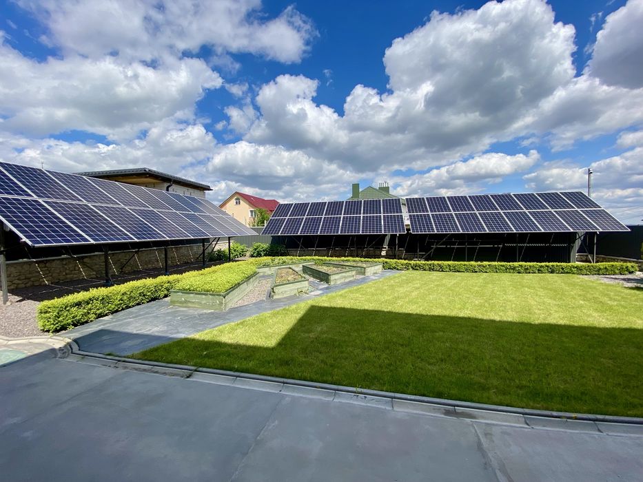 Сучасний сімейний будинок у передмісті Тернополя