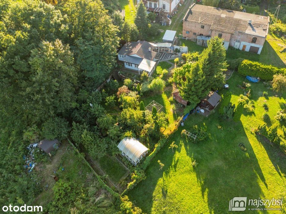 Uroczy dom letniskowy  nad rzeką Dziwną