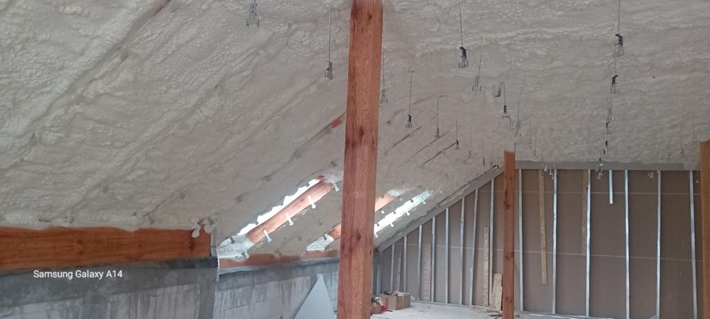Ocieplenie pianą PUR, izolacje natryskowe