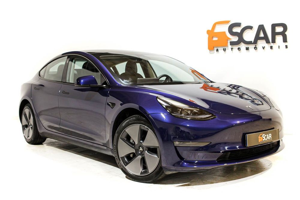 Tesla Model 3 Long Range Rear-Wheel Drive