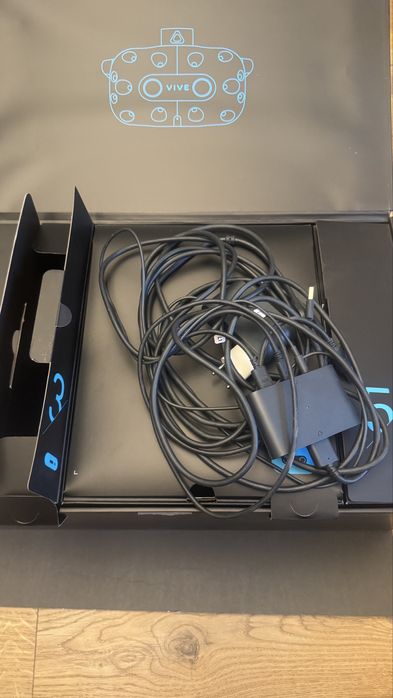 HTC Vive pro 2 full kit, окуляри віртуальної реальності