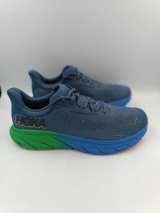 Кросівки — Hoka Arahi 7