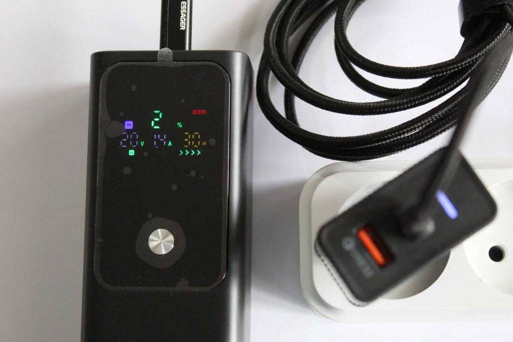 Зарядний пристрій блок живленя 20V 65W швидка зарядка смартфон ноутбук