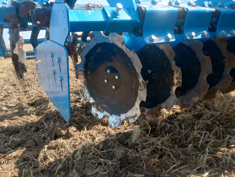 Brona talerzowa 2,5 m Farm-Stal Nowa Brutto