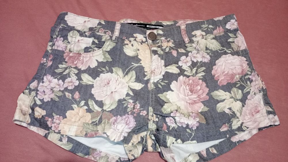 Spodenki Stradivarius