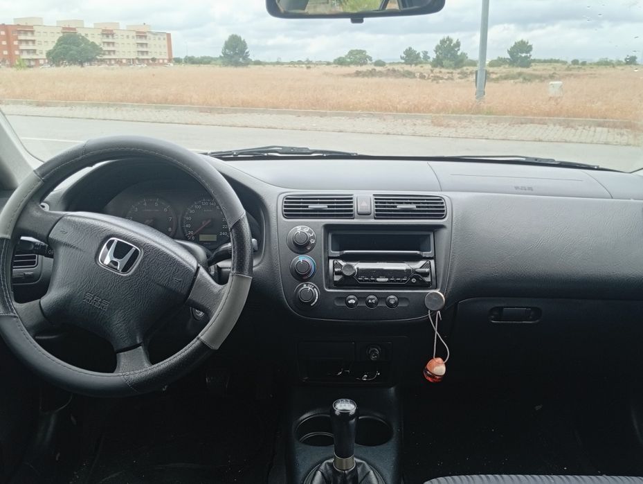 Honda.  Civic 1.4 gasolina