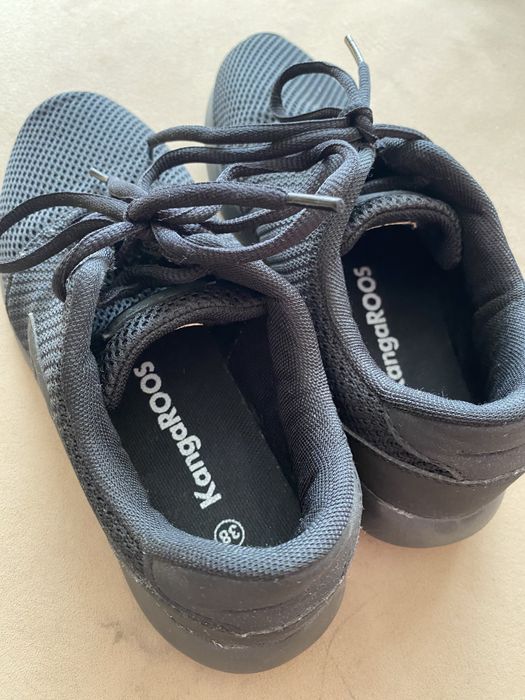 Buty sportowe KangaROOS rozmiar 38