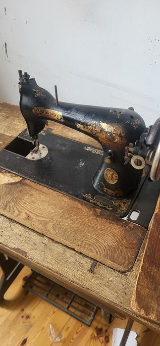 Singer stolik i maszyna