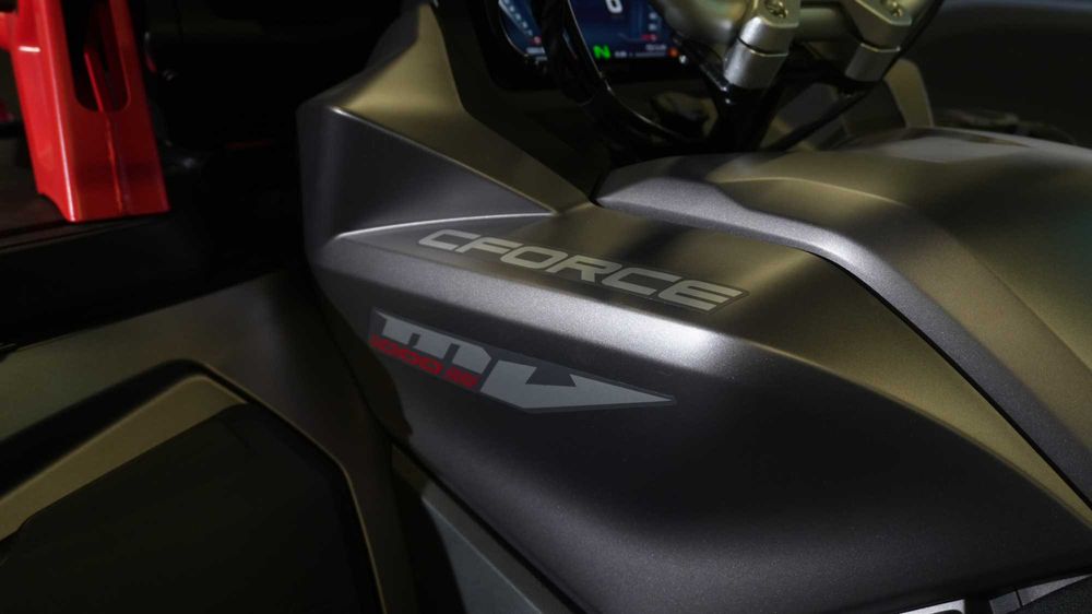 CfMoto CForce 1000MV