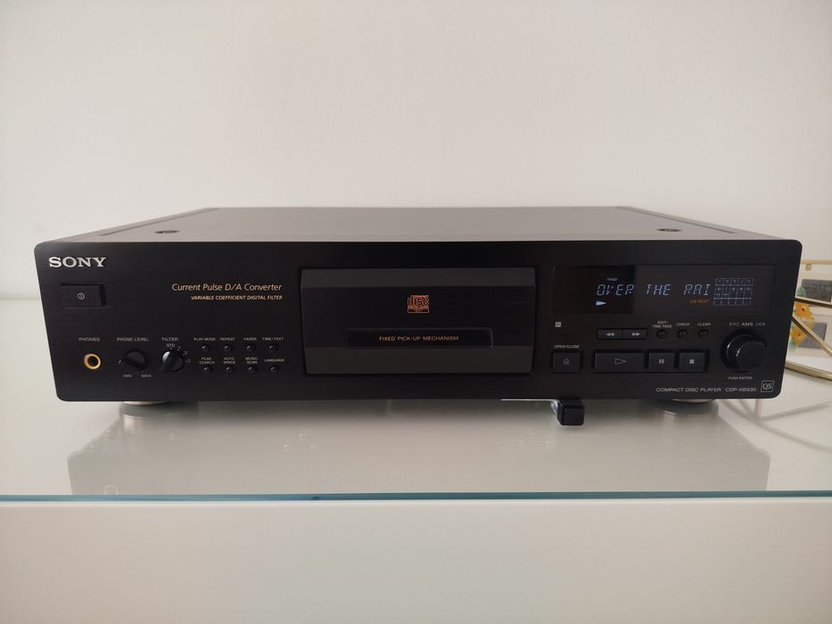 Leitor de CD Sony CDP-XB930 QS