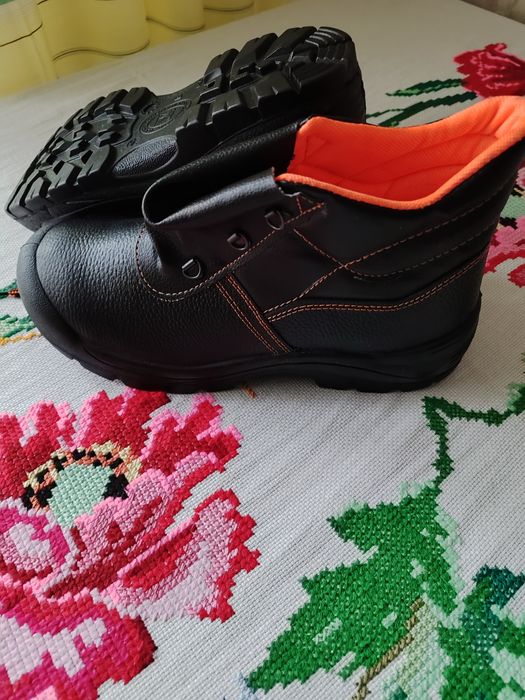 Ботинки рабрчие..