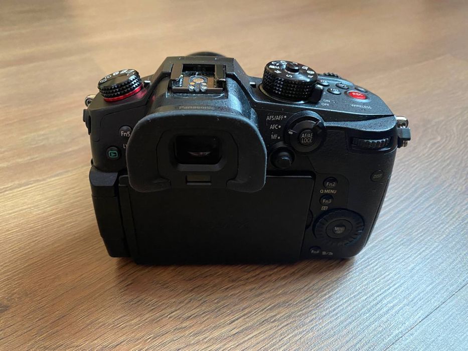 Panasonic GH5s body