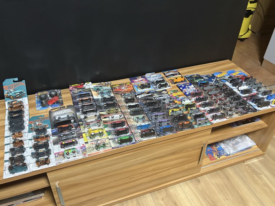 NIE NA SZTUKI Mega potezna kolekcja hot wheels  sth th premium itp