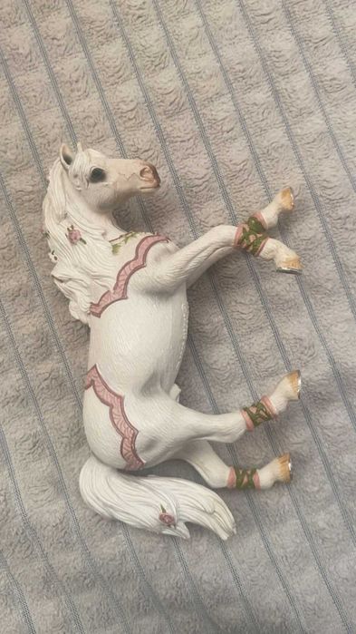 figurka kolekcjerska firmy Schleich.
