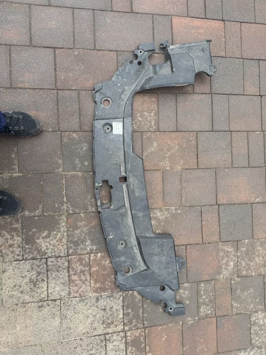 Oslona pasa przedniego Toyota avensis t25 przedlift